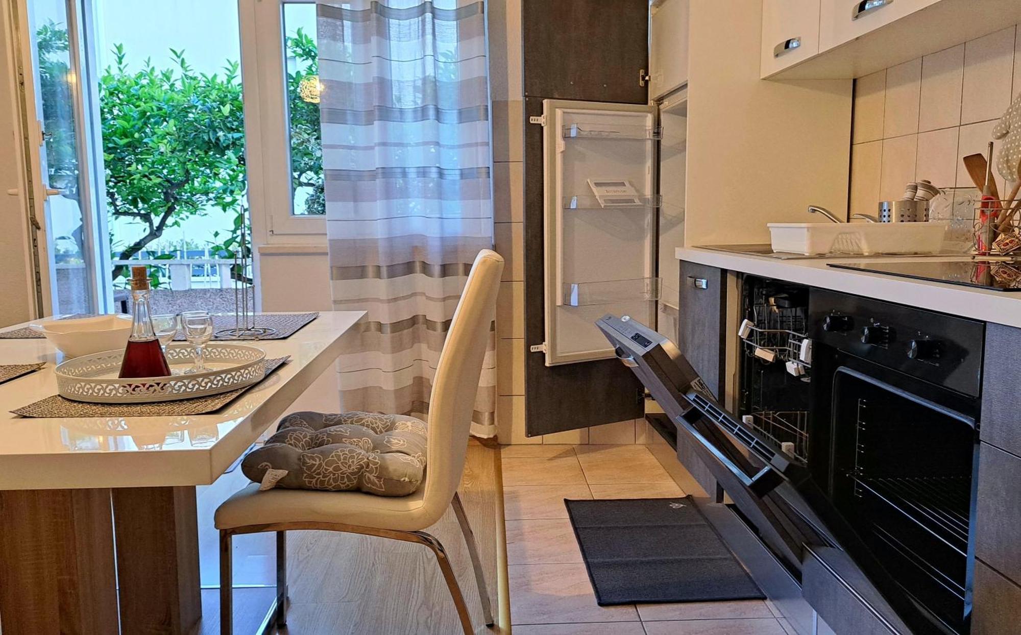 Maria Apartments Kaštela 部屋 写真